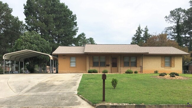 Primary Photo - 208 Ivelyn Dr