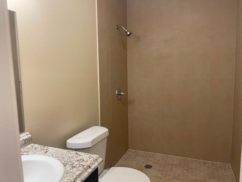 Building Photo - 4018 San Agustin Ave