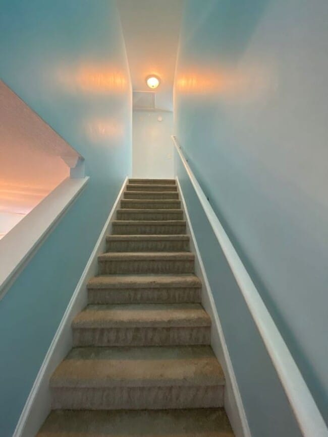 Building Photo - Beautifully Maintained Home in Prime Savannah Location