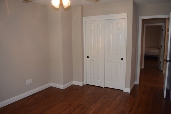 Building Photo - 1657 Stone Way