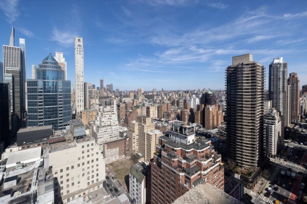 Building Photo - 205 E 59th St