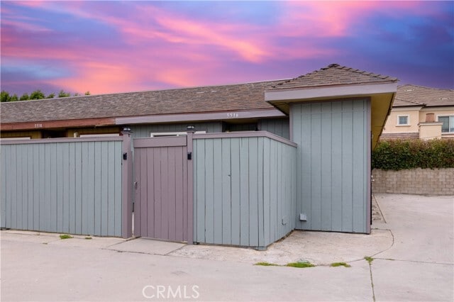 Building Photo - 5516 Sultana Ave