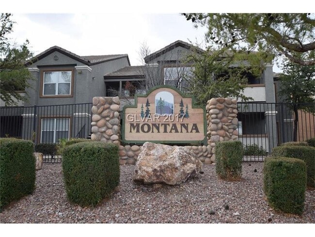 Building Photo - Convenient 1st Floor Condo in Gated Commun...