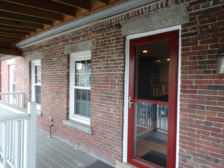 Building Photo - 125 West Merrimack St