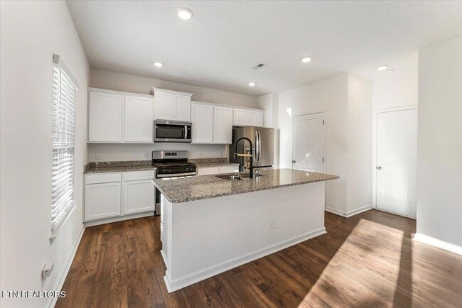 Building Photo - 1013 Curly Top Ln