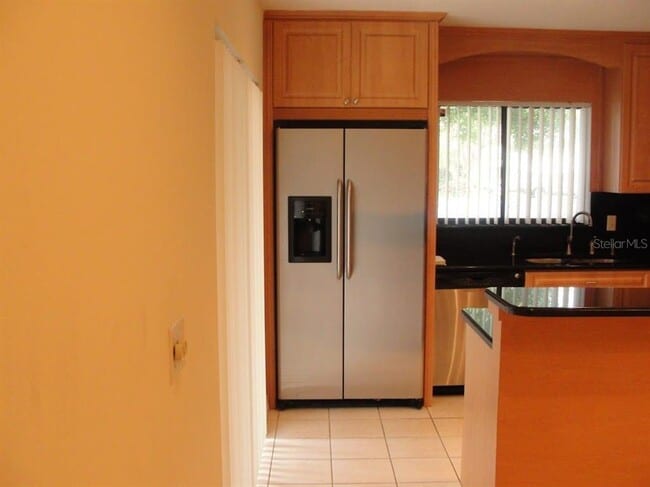 Building Photo - 15235 W Pond Woods Dr