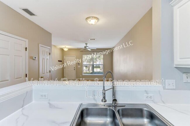 Building Photo - 3532 Lone Tree Ln