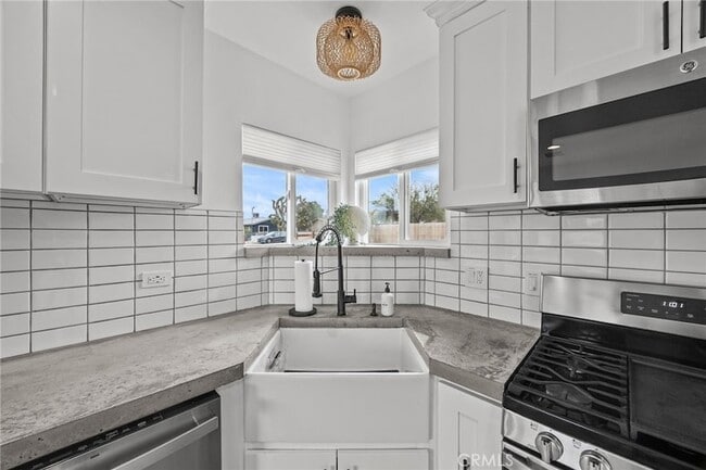 Building Photo - 55585 Onaga Trail