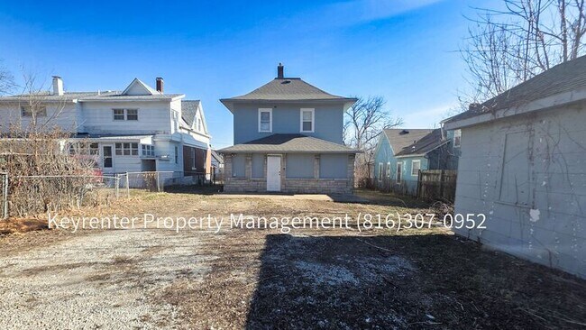 Building Photo - 142 N Bellaire Ave