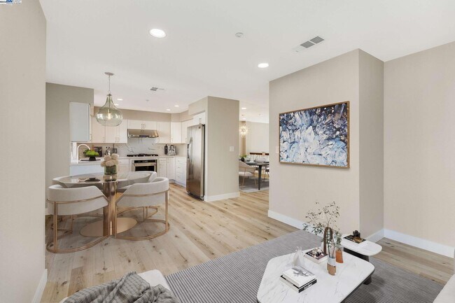 Building Photo - 4579 Mangrove Dr