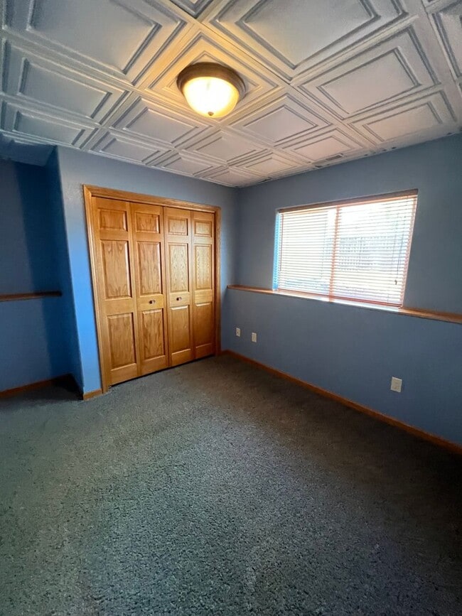 Building Photo - Big, Beautiful Home in Black Hawk/Summerse...