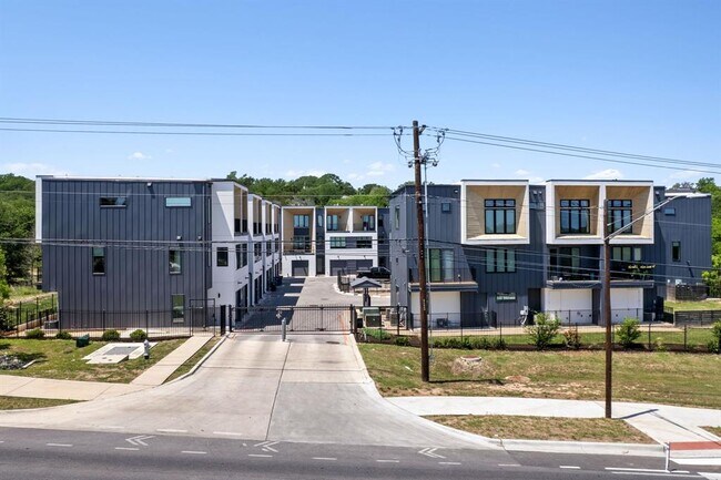 Building Photo - 6020 Springdale Rd