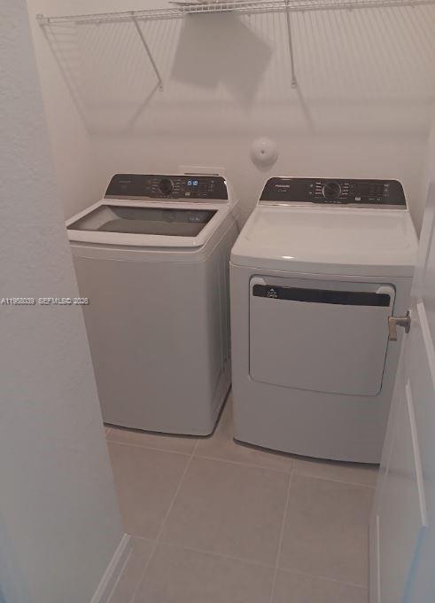 Building Photo - 689 SE 13th St Cir