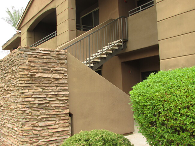 Building Photo - 7009 E Acoma Dr