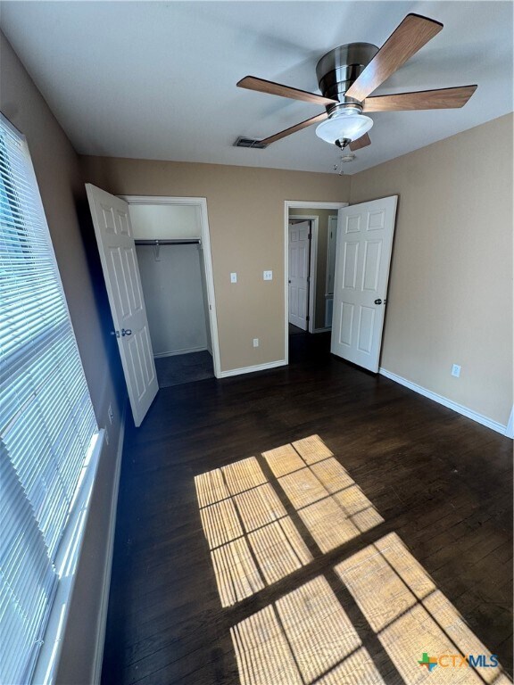Building Photo - 902 Fern Ln