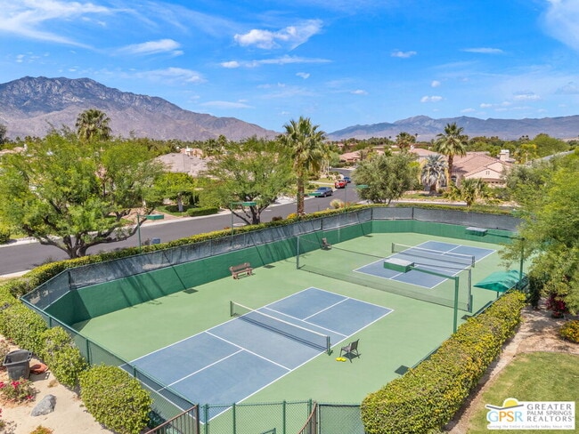 Building Photo - 88 Vía Las Flores