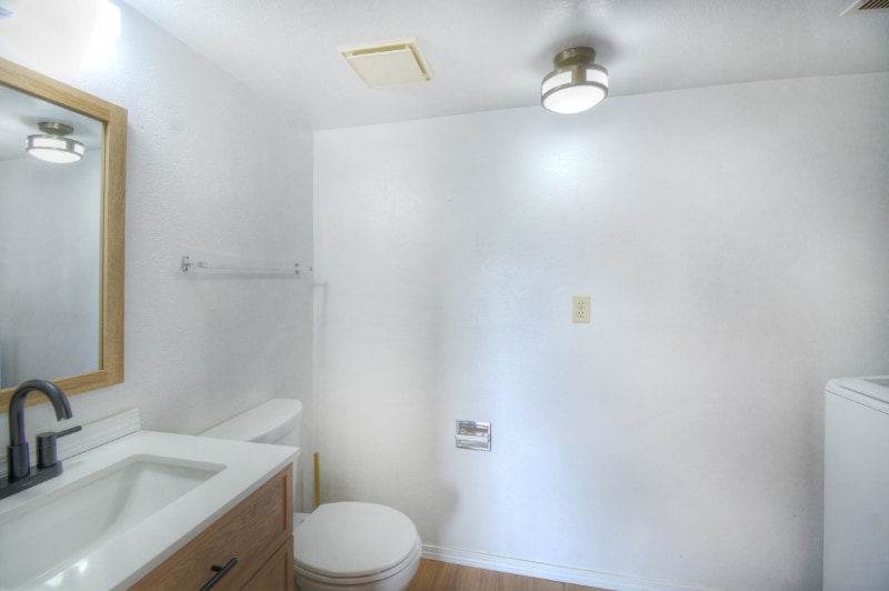 Building Photo - 6475 Pawnee Cir