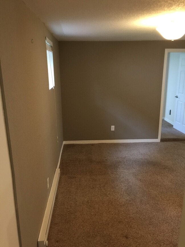 Building Photo - 309 Cantril St