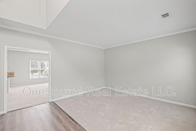 Building Photo - 10905 Pinewalk Forest Cir