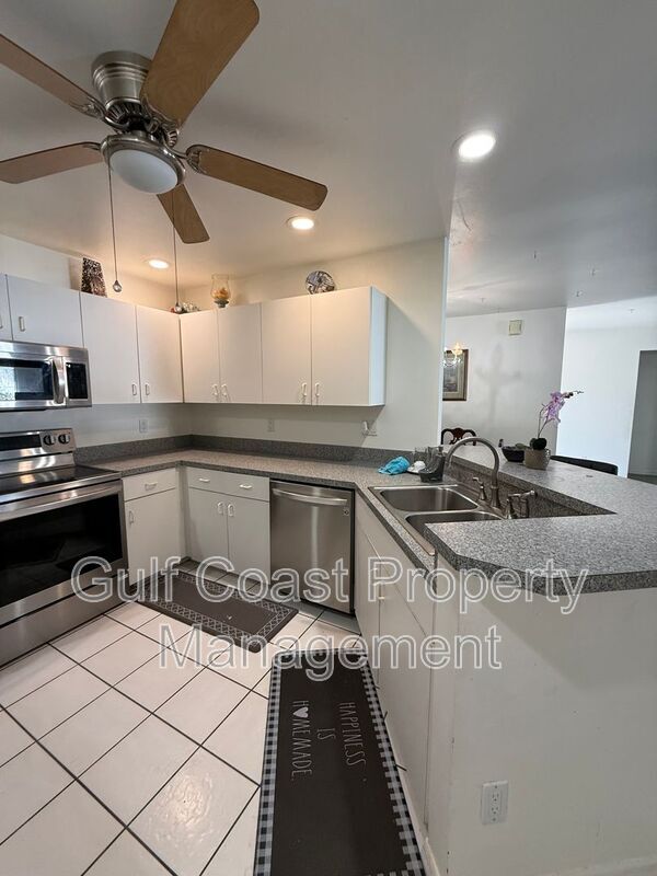 Building Photo - 2612 7th St W