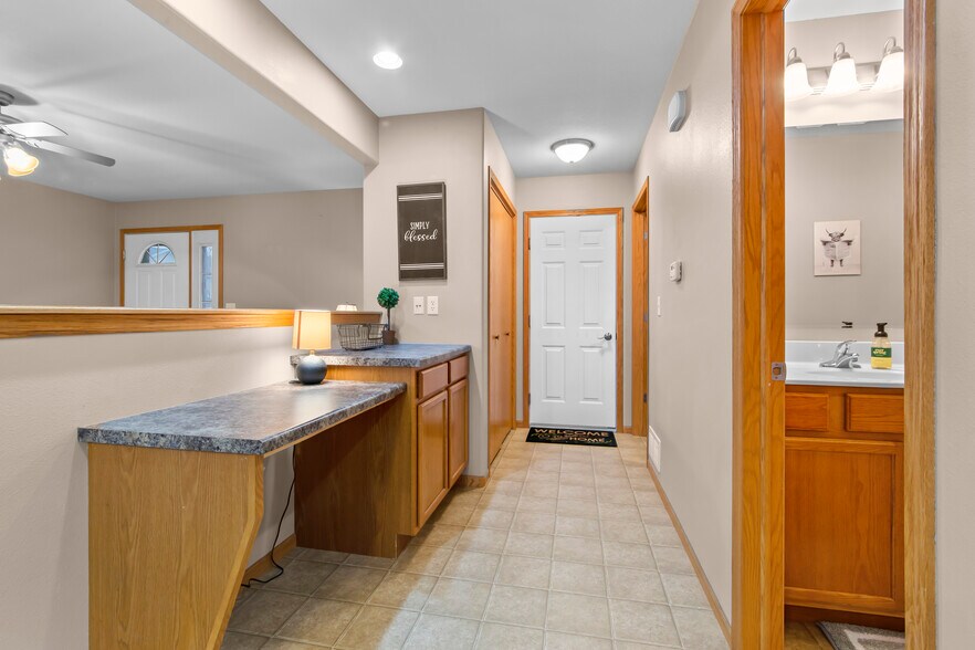 Building Photo - 115 Alydar Dr