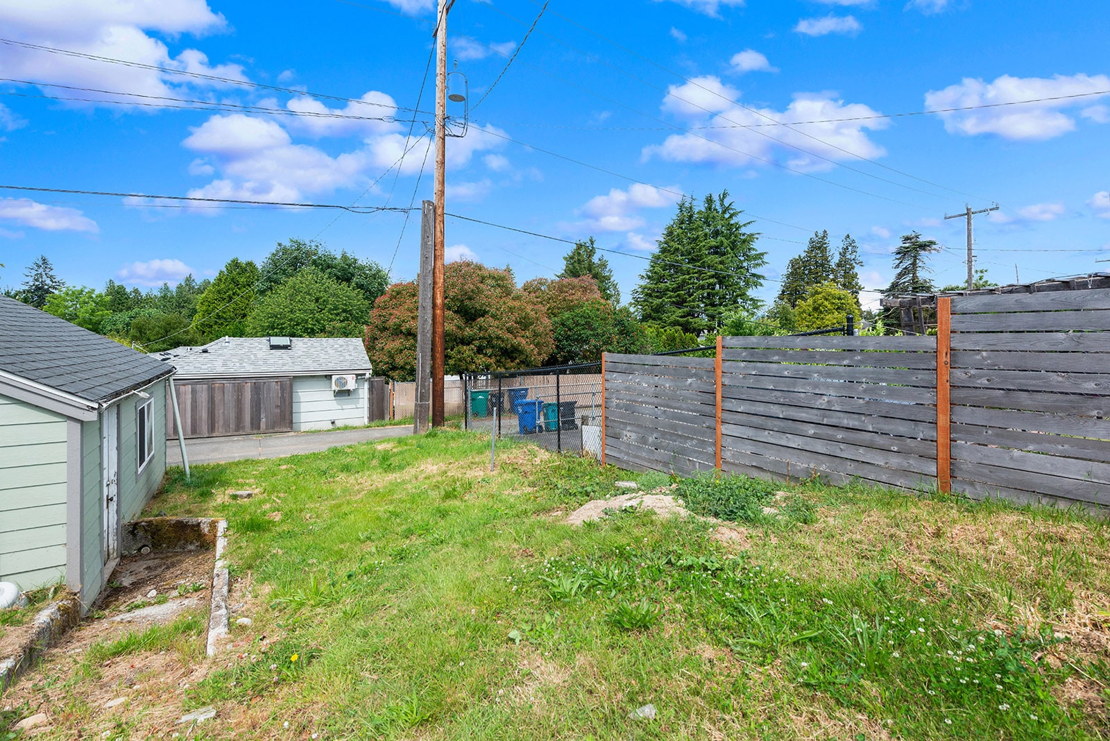 Building Photo - 8717 16th Ave SW