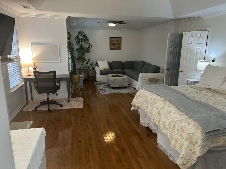 Building Photo - 612 Heathercrest Ct