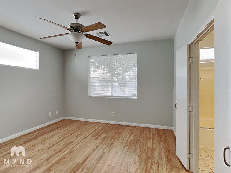 Building Photo - 5970 Autumn Harvest Ave