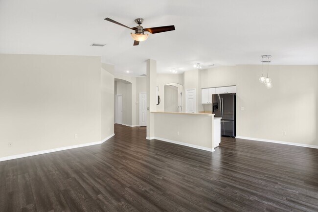 Building Photo - 10613 Little Bend Ln