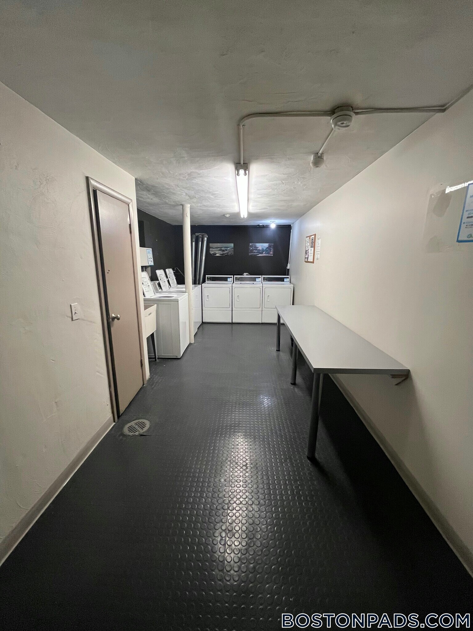 Building Photo - 110 Babcock St