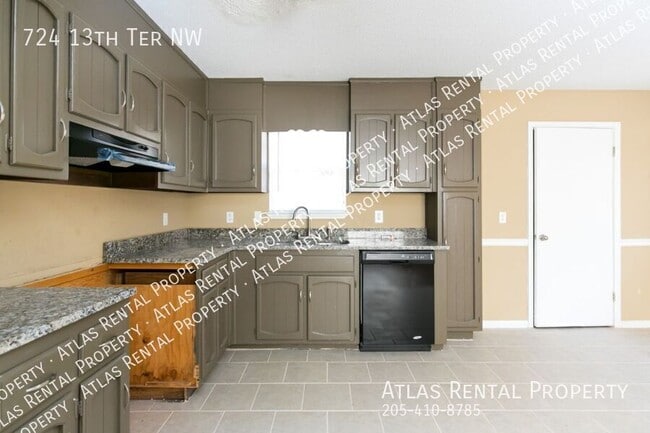 Building Photo - 724 13th Terrace NW