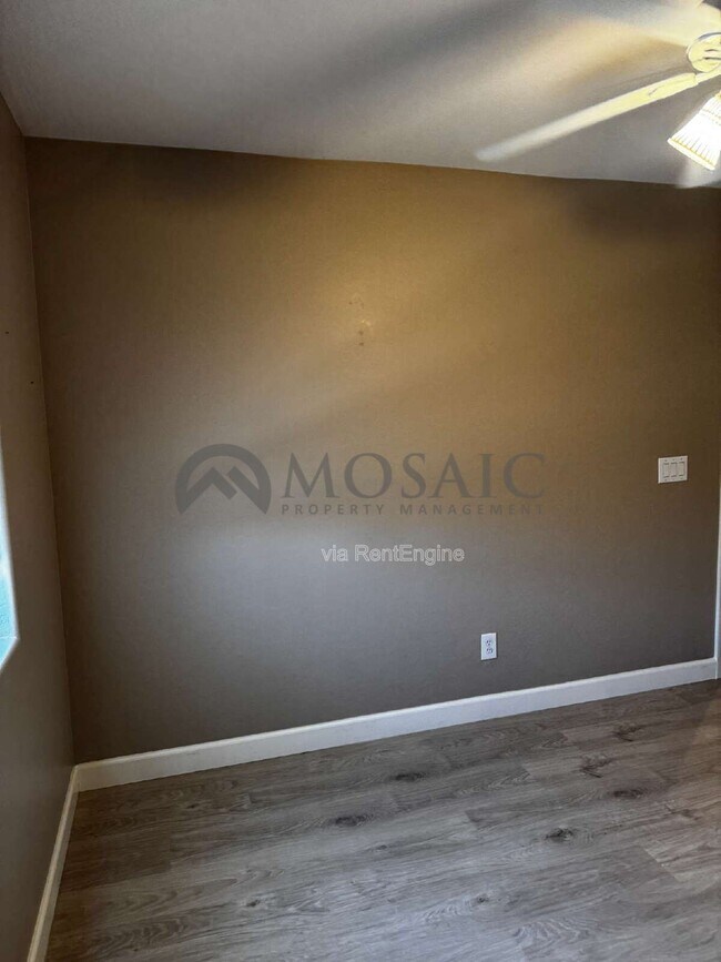 Building Photo - 3356 E Mayberry Ave