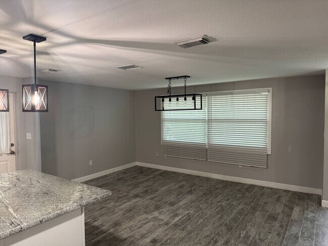 Building Photo - ? AN ABSOLUTE GEM – NO HOA! ?