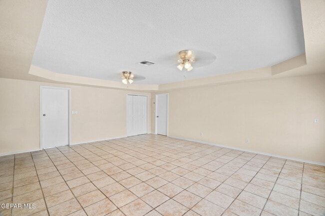 Building Photo - 5640 Van Horn Dr