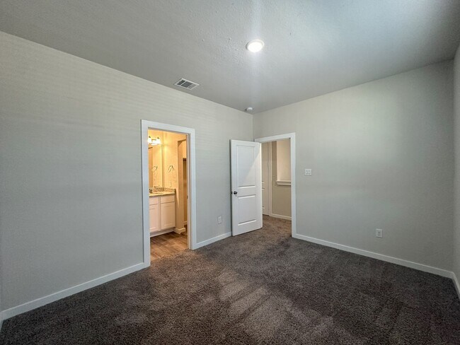 Building Photo - 13347 Rowdy Cv