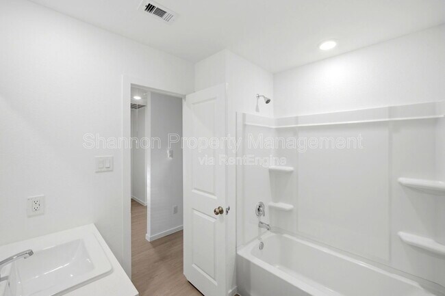 Building Photo - 25585 Rose Creek Dr