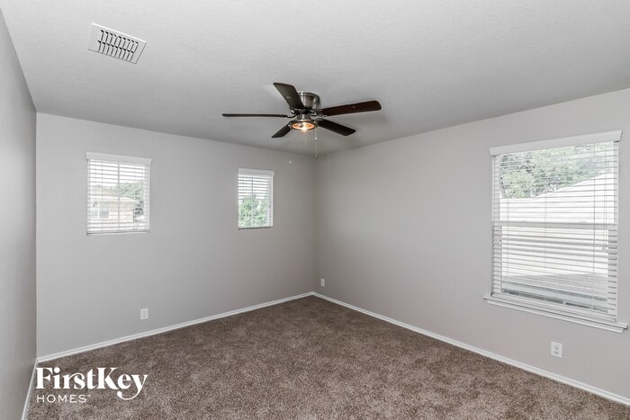 Building Photo - 15143 Cinnamon Teal