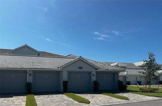 Building Photo - 14040 Heritage Landing Blvd