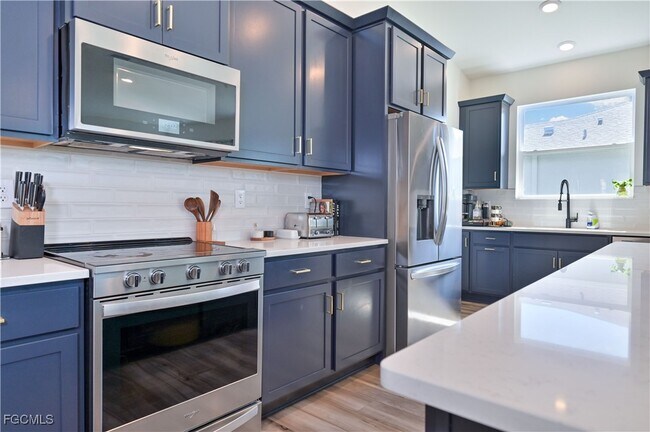 Building Photo - 6612 Estero Bay Dr