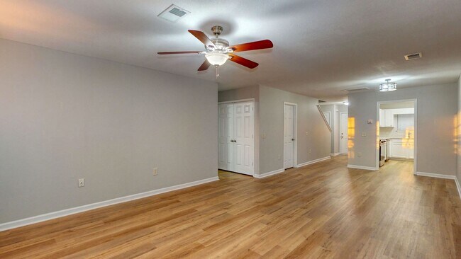 Building Photo - 5028 Winfield Dr