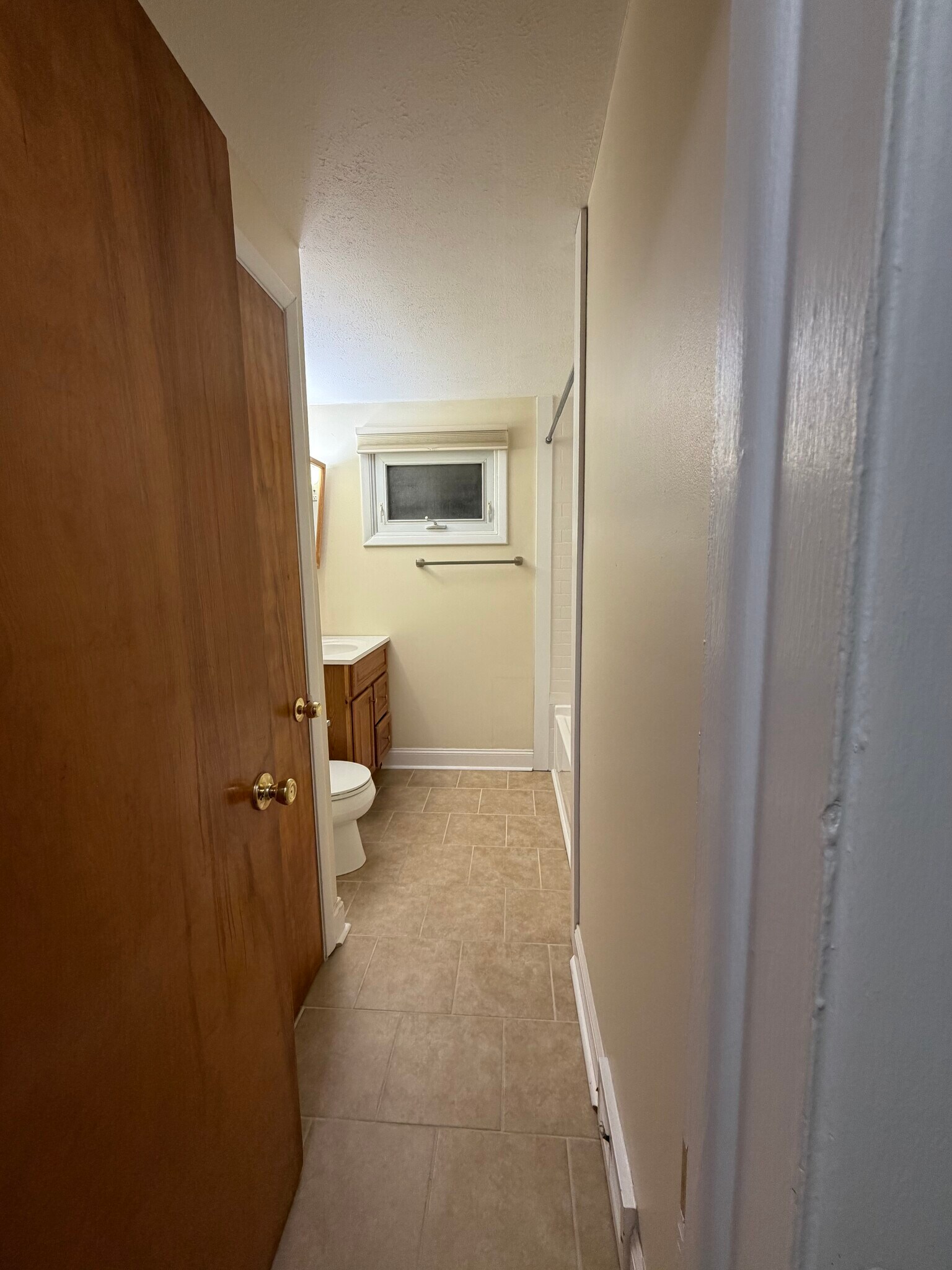 Building Photo - 1514 Caleb Ave