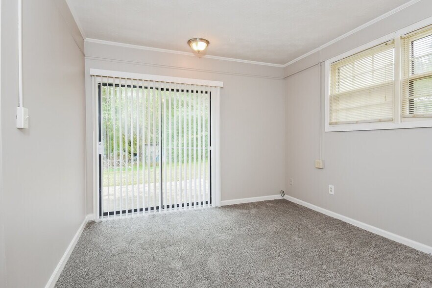 Building Photo - 4355 Donegal Cir