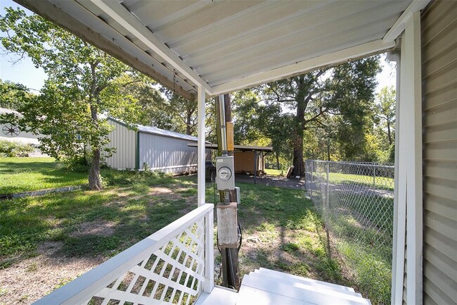 Building Photo - 194 Sonnys Ln