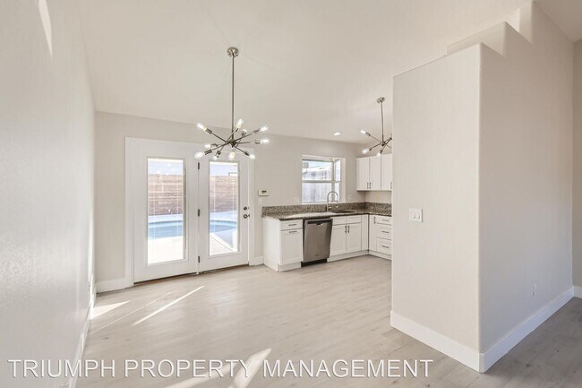 Building Photo - 4 br, 2.5 bath House - 4622 Califa Drive