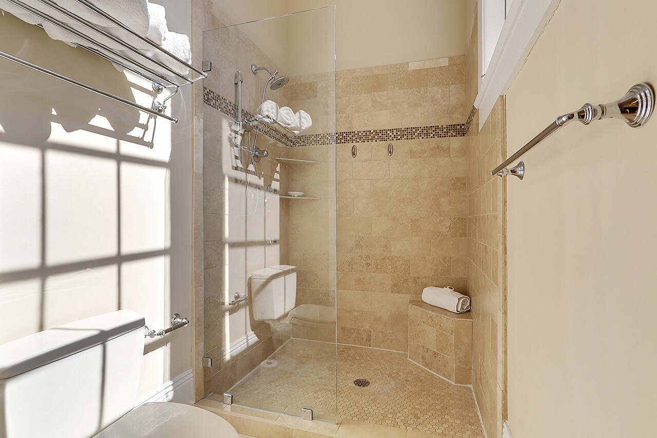 Building Photo - 531 Bienville St