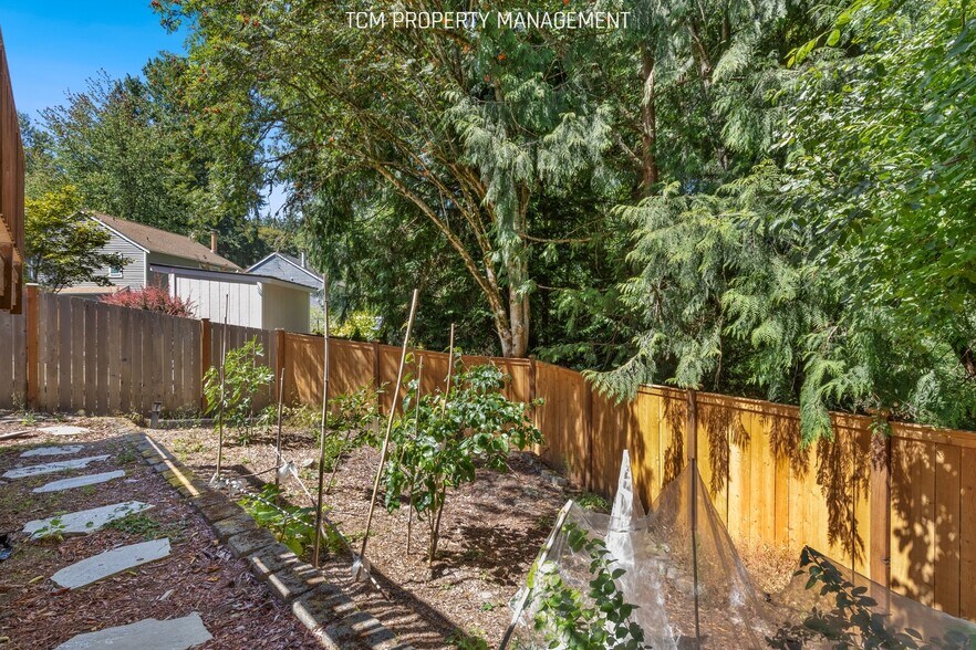 Building Photo - 14102 NE 78th Ct