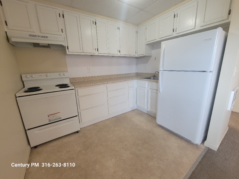 Building Photo - 321 S Osage St