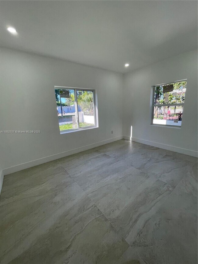 Building Photo - 1310 Sharazad Blvd