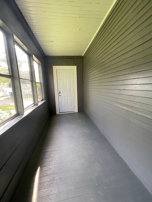 Building Photo - 88-94 Lafountain St