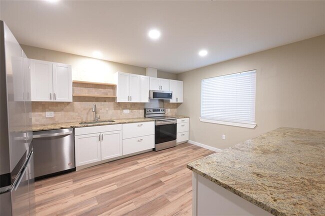 Building Photo - 2106 S Colorado St